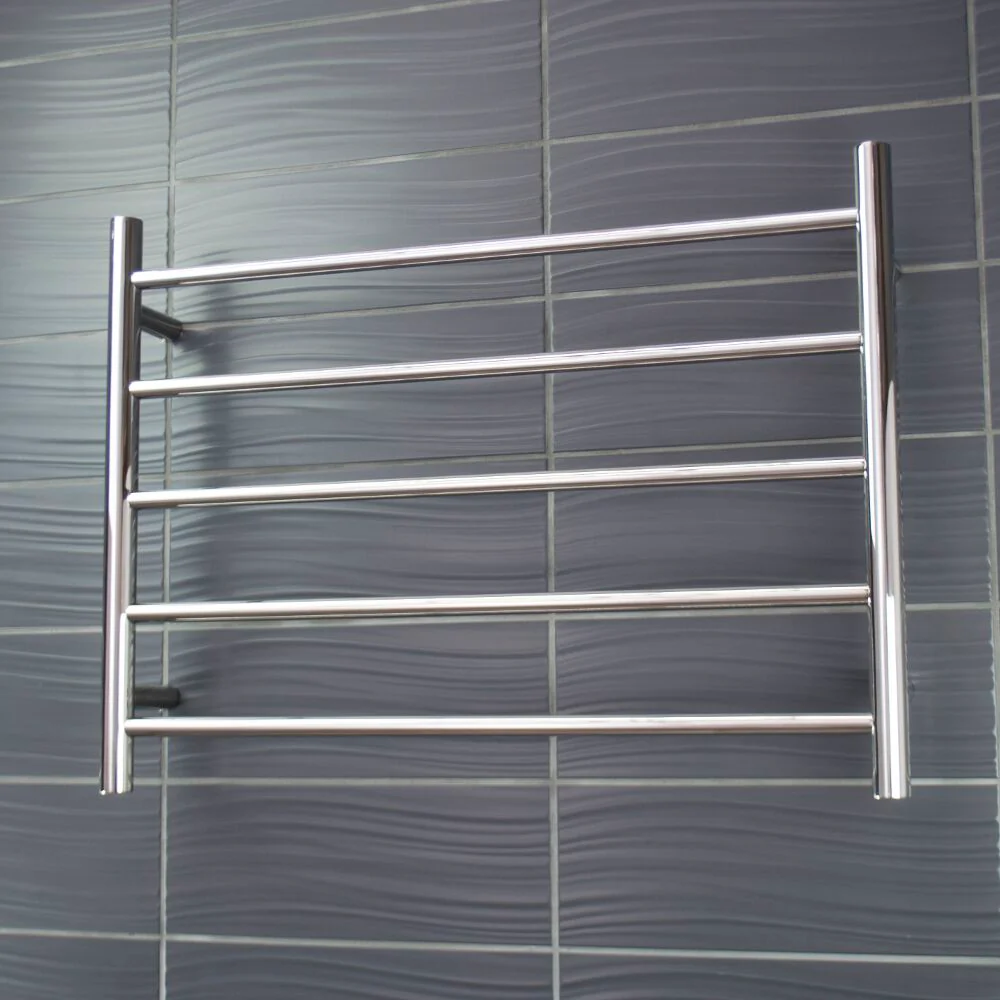 Radiant Heated Round Ladder 750 x 550mm Mirror Polished - Image 3