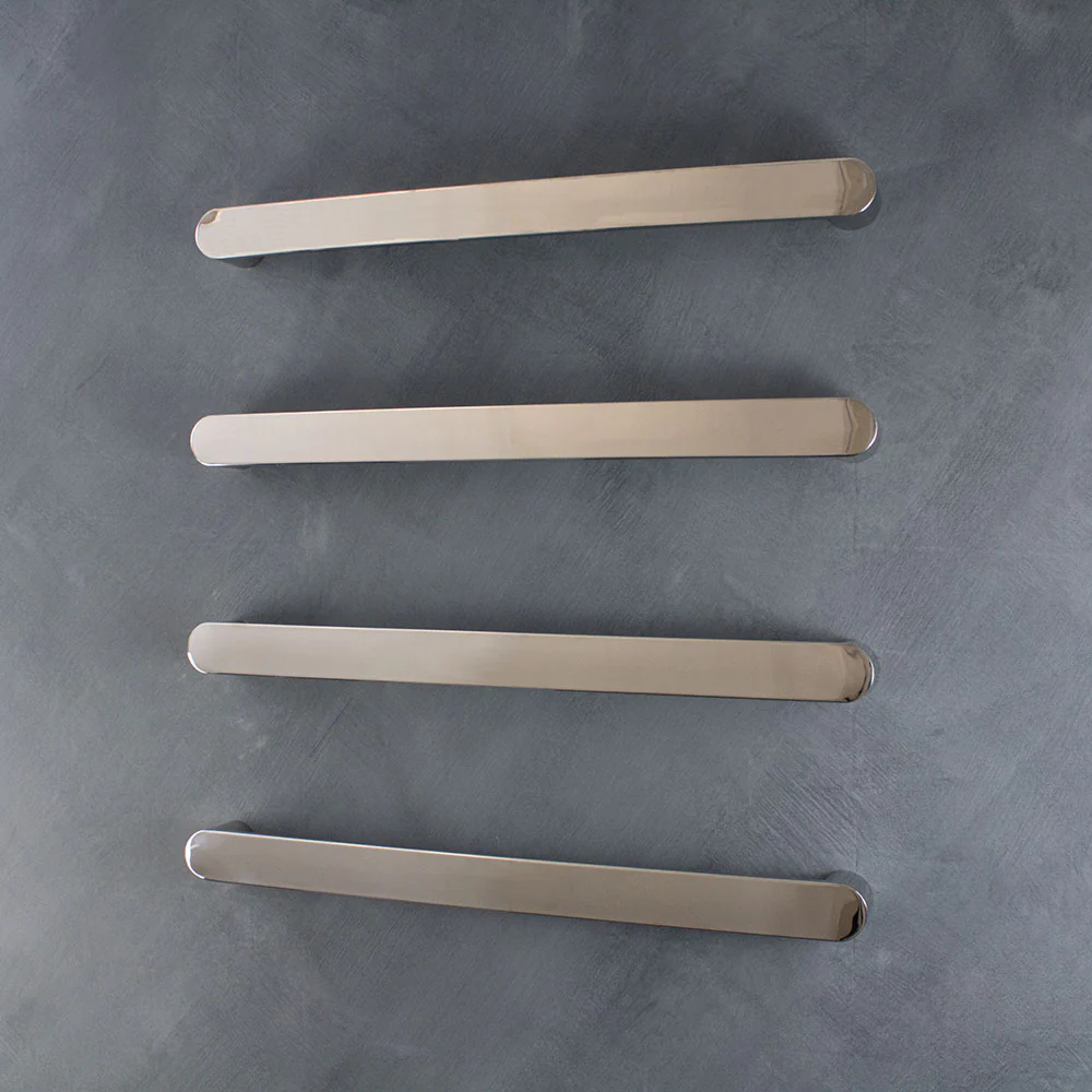 Radiant Single Flat Faced Bar With Curved Fixing Arm 650mm Mirror Polished - Image 4